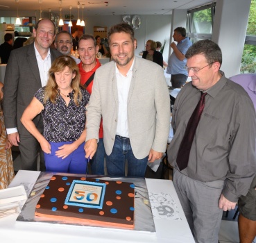 50 Jahre Hallenbad Dudweiler: Anschneiden des Geburtstagskuchens Image